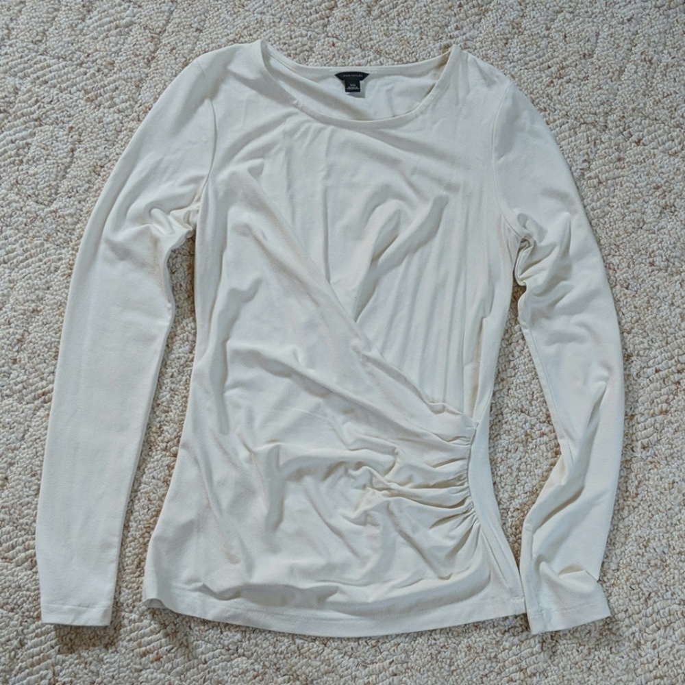 ANN TAYLOR Cream, Long-Sleeved Ruched Top